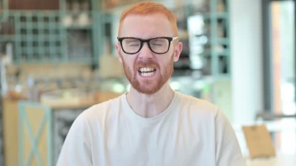 Portrait of Aggressive Redhead Man Shouting — ストック動画