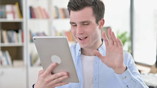 Online Video Chat on Tablet by Young Man — Stock Photo, Image