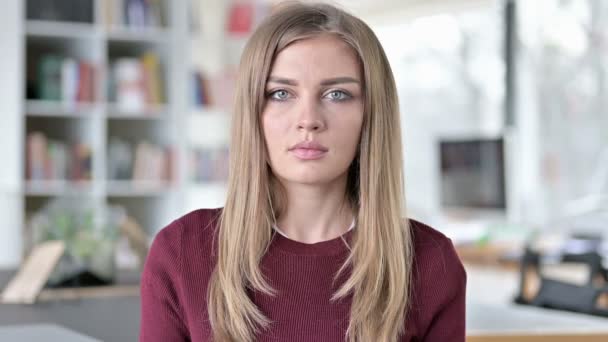 Portrait of Attractive Young Woman Looking at Camera — Stock Video