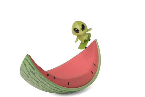 Маленький зеленый монстр скейтбординг на арбузе, 3D иллюстрация — стоковое фото