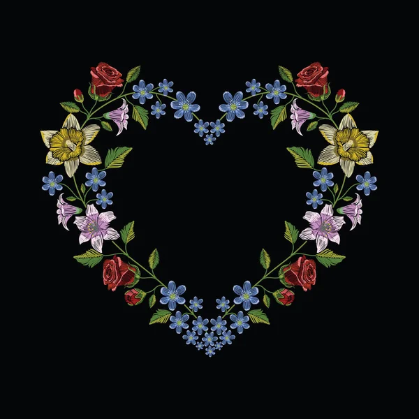 Bordado pontos com hibisco, rosa, lírio e hepatica flor fazendo forma de coração. Vector ornamento de moda em fundo preto para decoração floral. Padrão para têxteis . — Vetor de Stock