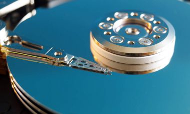 Sabit disk sürücü kapağı olmadan