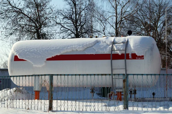 Yakıt tankı sıvı propan gaz istasyonu.