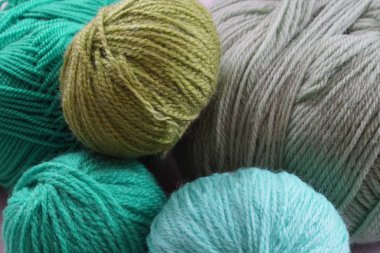 iş parçacığı tığ işi yün yeşil arka plan