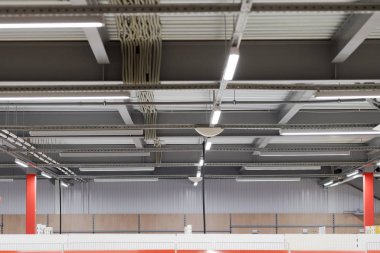 Tavan Aydınlatma Armatürleri yüklemesi askıya