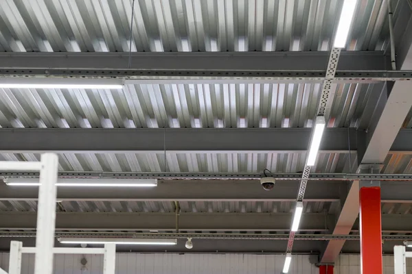 Tavan Aydınlatma Armatürleri yüklemesi askıya