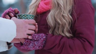 çay bardağı ile Çift