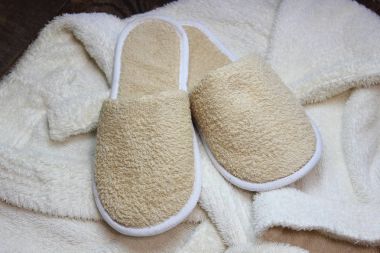 Terry bornoz ve banyo terlikleri