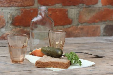 Rus votka ve geleneksel snack