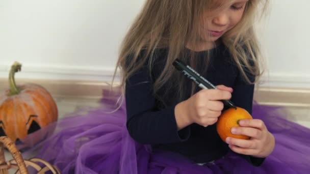 Kids halloween-feest — Stockvideo