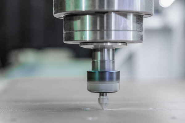 Spindle with a milling cutter inserted into the collet. cnc machine