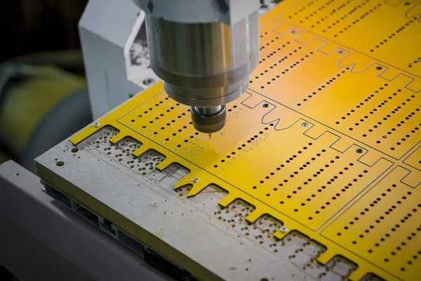Dikey freze tezgahı Cnc ile çalışma.