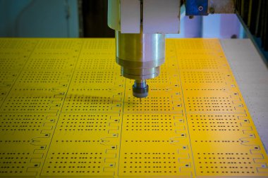 Dikey freze tezgahı Cnc. freze Milli çalışmalarını