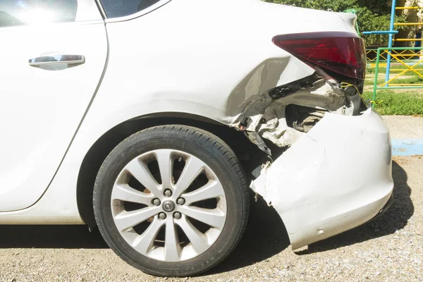 Smashed cars hi-res stock photography and images - Alamy