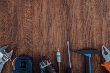 Arka plan veya arka plan çalışma aracı.