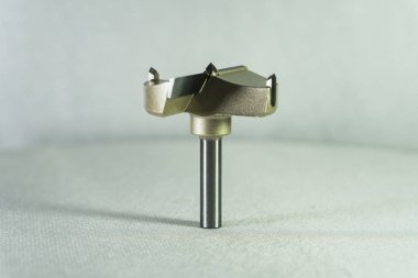 Kesici ve yönlendirici bit freze. Büyük metal forstner bit.
