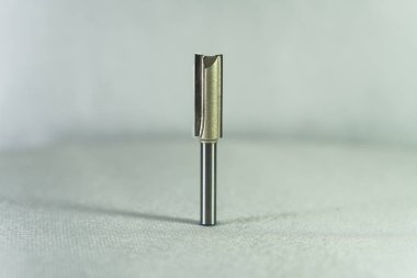 Silindirik kesici. Kesici ve yönlendirici bit freze. Ahşap ve plastik düz süre.