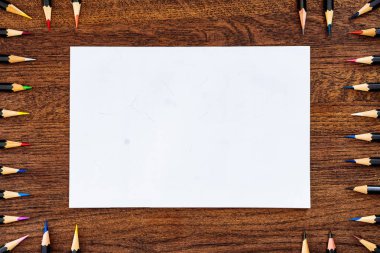 Arka plan veya kalem ahşap masa üzerinde arka plan.