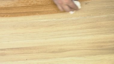 Cilalı yüzey Temizleme.