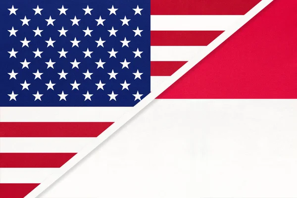 USA vs Monaco bandiera nazionale dal tessile. Rapporti tra paesi americani ed europei . — Foto Stock