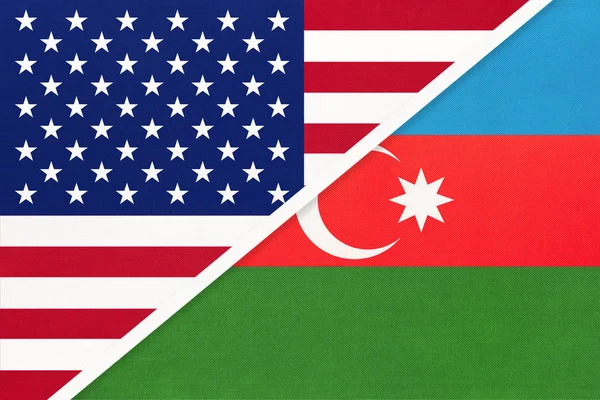 Державний прапор Азербайджану з текстилю. Відносини між двома американськими та азійськими країнами. — стокове фото