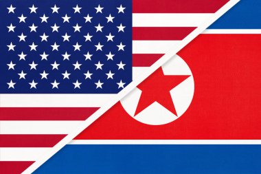 Usa, Kuzey Kore 'ye karşı tekstil ulusal bayrağı. İki Amerikan ve Asya ülkesi arasındaki ilişki.