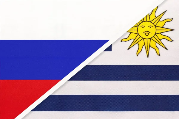 Russland Oder Russische Föderation Gegen Orientalische Republik Uruguay Nationalflagge Aus — Stockfoto