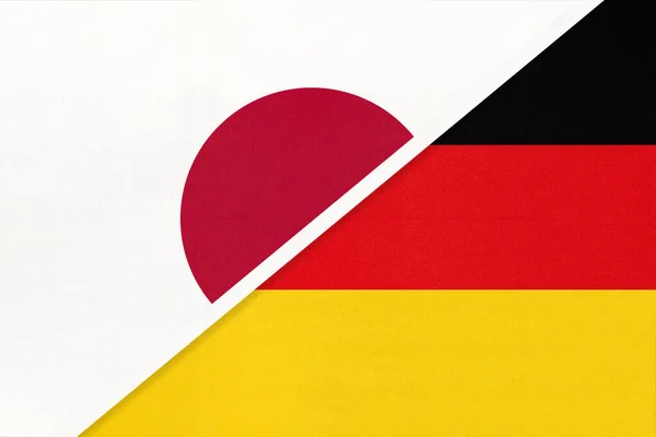 Japan Gegen Republik Deutschland Symbol Zweier Nationalflaggen Aus Textil Beziehungen — Stockfoto