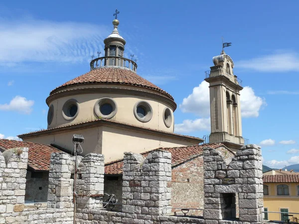 Santa Maria delle Carceri church in Prato — Stockfoto
