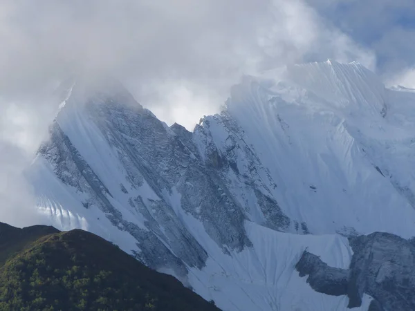 Neve ricoperta Annapurna — Foto Stock