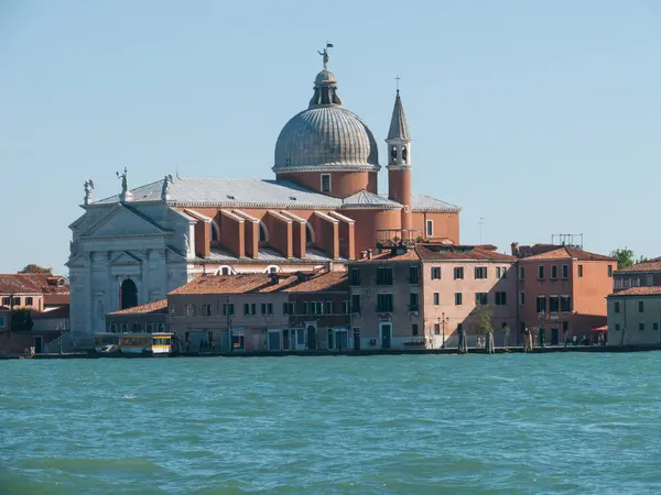 Hermosa iglesia en Venecia — Foto de Stock