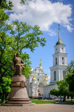 Anıtıdır Hetman Ivan Maze için katedral Meydanı Poltava '