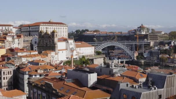 Panoramatický pohled na staré města Porto a Gaia — Stock video