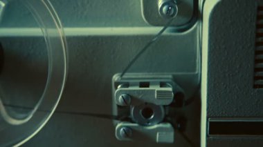 Çalışan Film Projektörünün Ayrıntıları