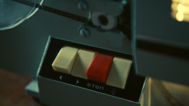 Presses à main mâle bouton d'arrêt rouge 