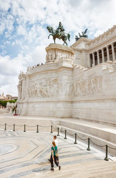 Estátua do Palácio Vittoriano em Roma, região do Lácio, Itália . — Fotografia de Stock