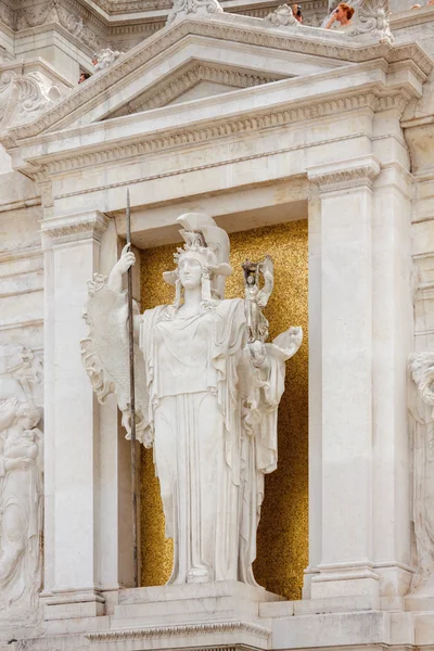 Estatua del palacio de Vittoriano en Roma, región del Lacio, Italia . — Foto de Stock
