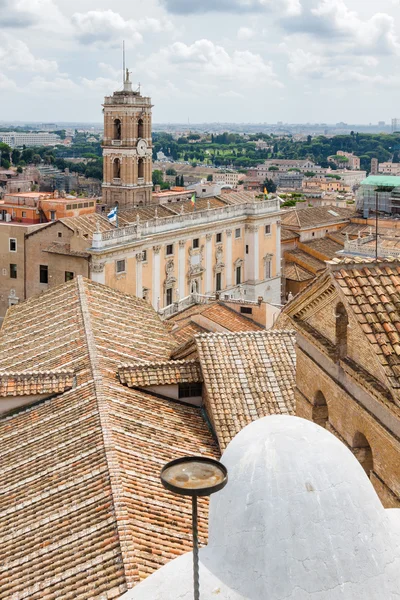 Vue aérienne du centre de Rome depuis le palais Vittoriano, région du Latium, Italie . — Photo