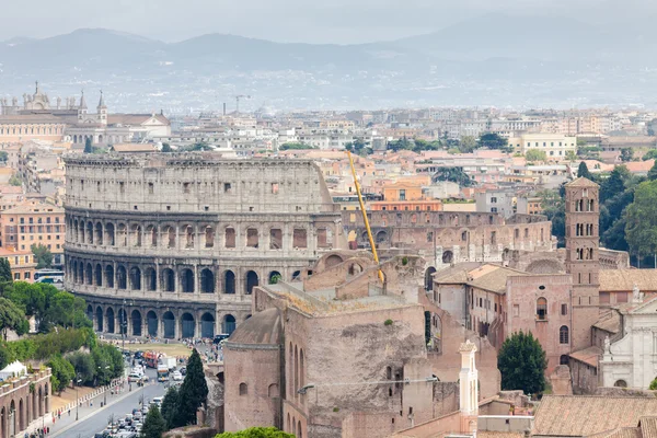 Vue aérienne du centre de Rome depuis le palais Vittoriano, région du Latium, Italie . — Photo