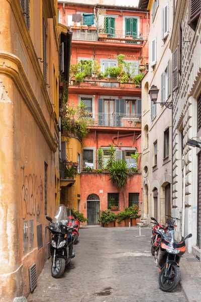 Une des rues de Rome, région du Latium, Italie . — Photo