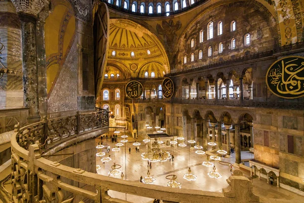 Interieur van de Hagia Sofia (Ayasofya) in Istanboel, Turkije. — Stockfoto