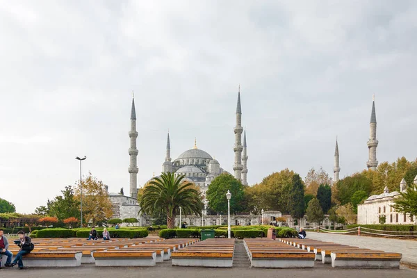 Μπλε Τζαμί στο συννεφιά το πρωί, Κωνσταντινούπολη, Τουρκία. — Φωτογραφία Αρχείου