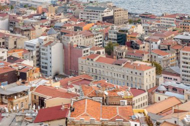 Bölge, Haliç, Istanbul, Türkiye liman için Galata kulesinden gün batımı görünümü.