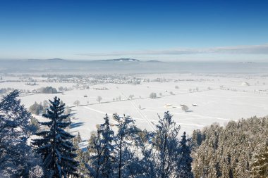 Güneşli görünümünü düz Fussen Neuschwanstein Kalesi, Ba