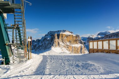 Dolomites Belvedere Valley Val di Fassa, Trentino-Alto-Adige bölgesi, İtalya Canazei yakınındaki görünümünü sabah.
