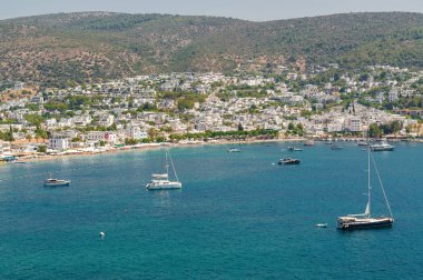 Güneşli Limanı üzerinden Castle of St. Peter, Bodrum, Muğla ilinin görünümünü.