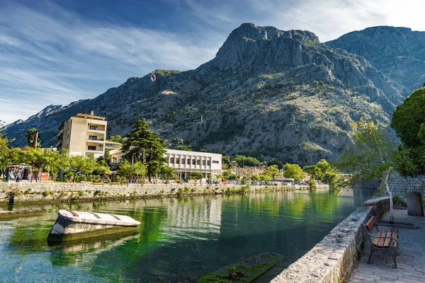 Pemandangan Panorama Pagi Yang Cerah Dari Kota Tua Kotor Montenegro — Stok Foto