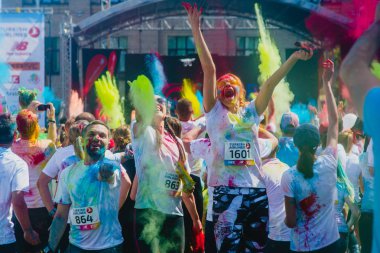 Maraton Colorrun Kiev 2017, Ukrayna nın çekimleri raporlama. 04 Haziran 2017.