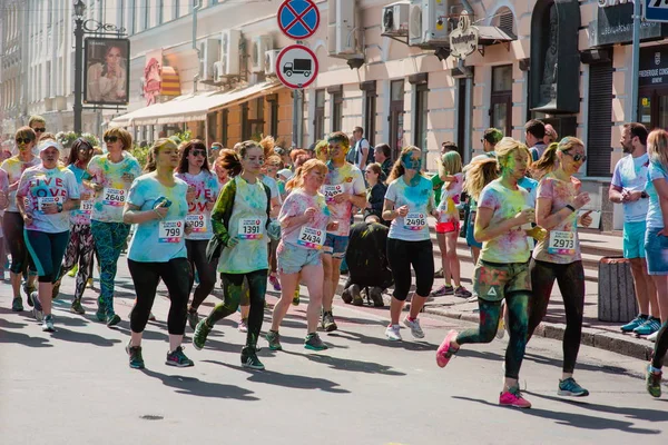 Rapportage schietpartijen van marathon Colorrun Kiev 2017, Oekraïne. 04 juni 2017. — Stockfoto