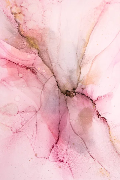 Soyut pembe ve altın renkli arkaplan parçası, duvar kağıdı. Akrilik boyaları karıştırıyorum. Modern sanat. Mermer dokusu. Alkol mürekkebi renkleri yarı saydam. Alkol soyut modern sanat sıvısı..